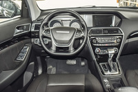 2016款猎豹CS10 2.0T自动豪华型 威尼斯蓝