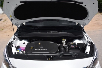 2017款长安欧尚A800 1.6L手动智享型图片