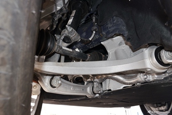 2018款奥迪Q7 2.0T自动40TFSI S line运动型