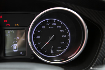 2017款众泰T300 1.5L手动精英型 