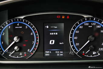 2017款海马M6 1.6L手动运动智能型