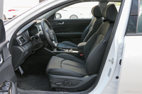 2017款起亚K5 2.0L自动15周年特别版LUX