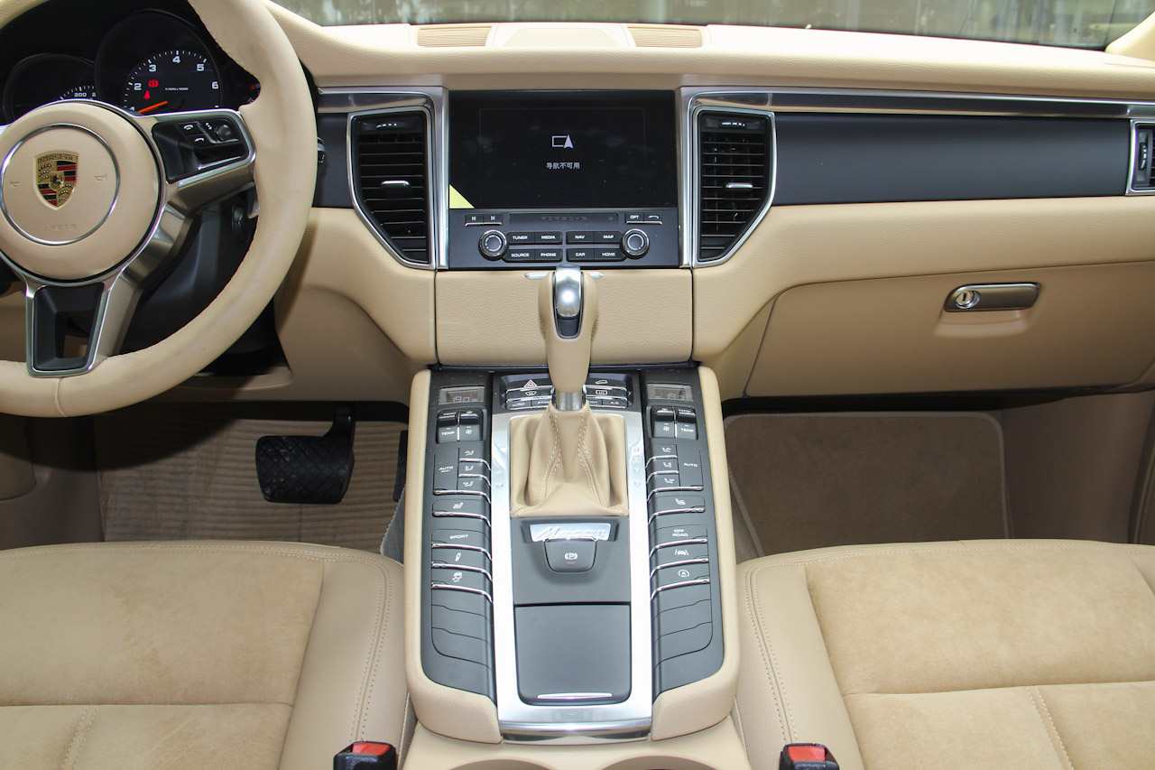 2017款Macan 2.0T自动