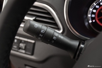 2017款中华H3 1.5L手动豪华型