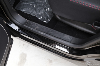 2017款宝骏560 1.5T 手动舒适型7座 