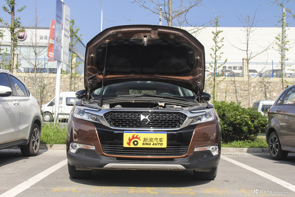 DS 6 2014款 1.6T 尊享版THP200