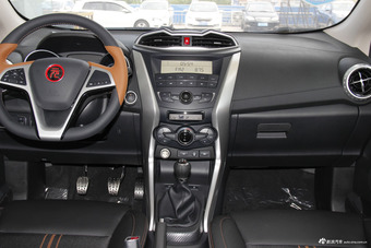 2016款比亚迪元1.5L手动豪华型