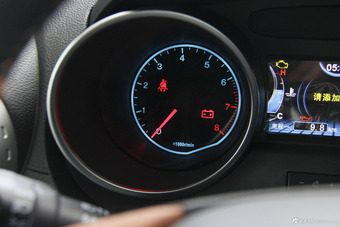 2016款比亚迪元1.5L手动舒适型