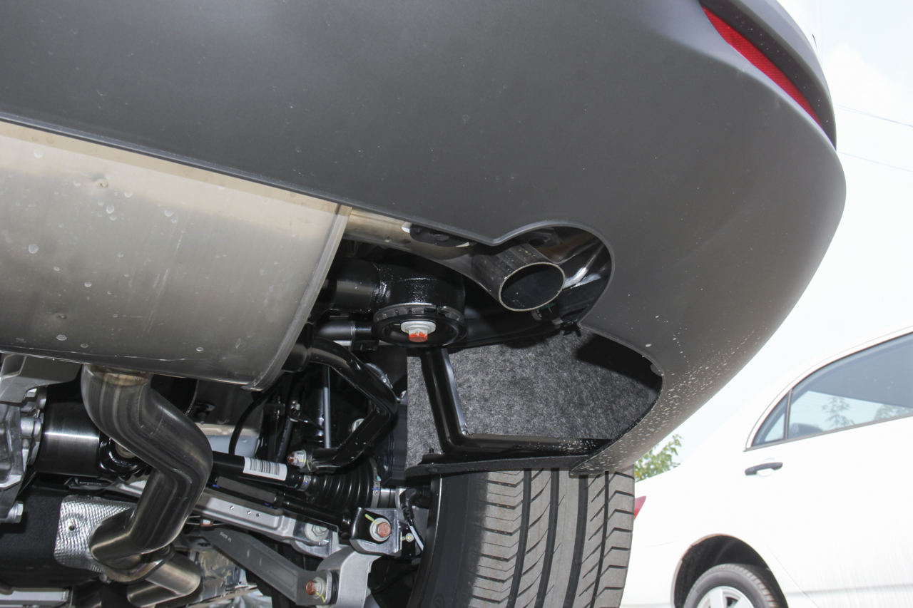 2018款比亚迪唐新能源2.0T全时四驱智联创享型7座