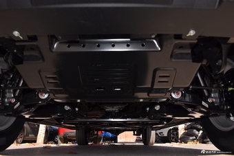 2017款风骏5 2.4L手动欧洲版汽油两驱精英型大双排4G69S4N