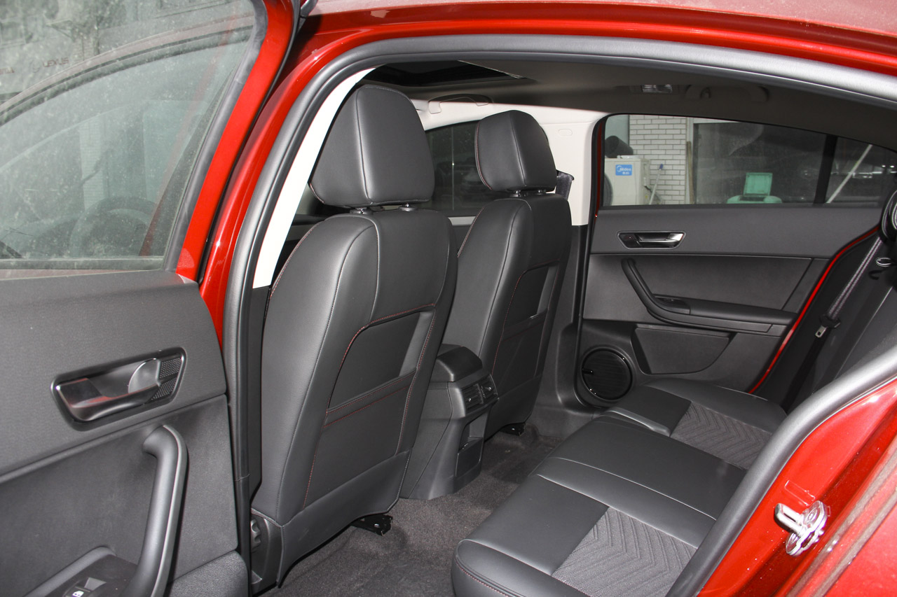 2016款观致3两厢1.6T自动致酷型