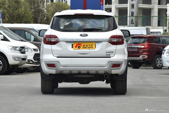 2016款撼路者2.0T自动四驱菁英版汽油