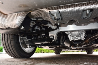 2018款宝马5系2.0T自动525Li 豪华套装