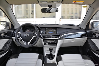 2017款V5菱致1.5L手动新贵型图片