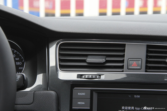 2018款高尔夫1.4T自动豪华型230TSI
