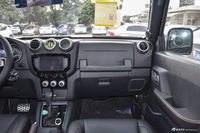 2016款北京BJ40L 2.3T自动四驱尊享版