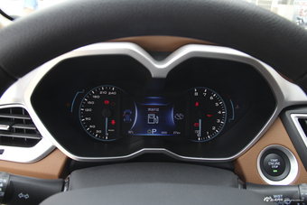 2018款东南DX7经典版1.5T自动DCT舒适型