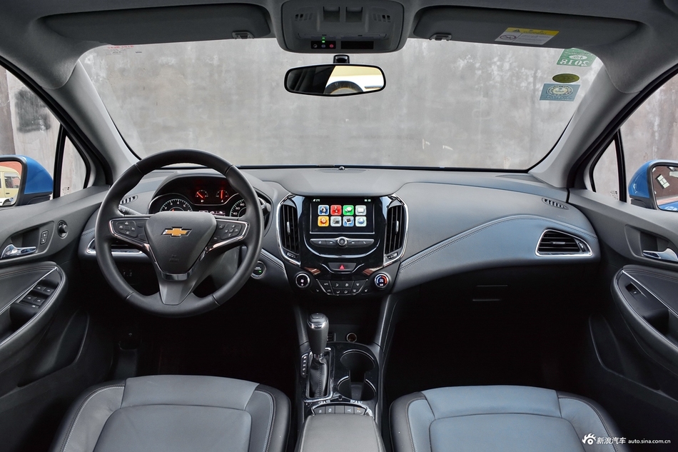 2018款科鲁兹两厢1.4T 双离合领锋版330T