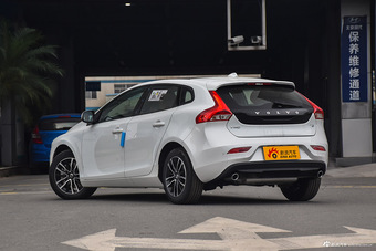 2017款沃尔沃V40 1.5T自动T3 智逸版