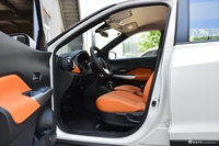 2018款日产劲客1.5L自动智联尊享版