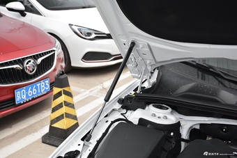 2018款君威GS 2.0T自动穿越火线联名限量版28T