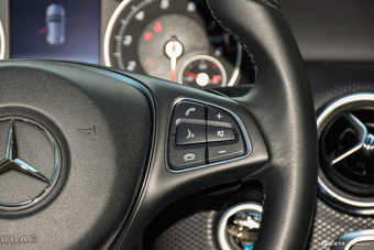 2017款奔驰A级 A200 1.6T自动动感型