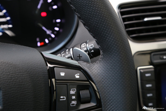 2017款哈弗H8 2.0T自动汽油四驱尊享型