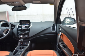 2017款海马S5强动力版1.5T自动旗舰型