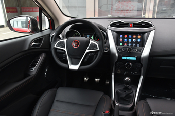 2017款比亚迪元1.5L手动酷炫互联型