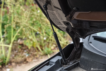 2016款传祺GS5 Super 1.8T自动两驱周年纪念版