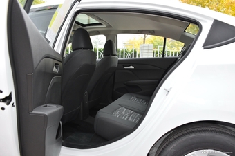 2018款科沃兹 1.5L 320自动欣享天窗版