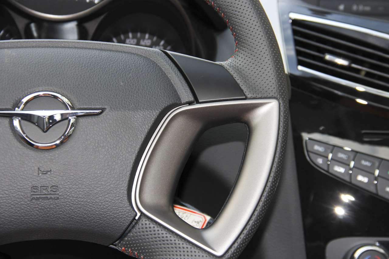 2015款海马S5 1.6L手动智能豪华型