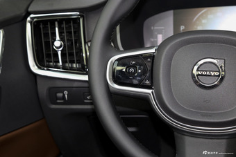 2017款沃尔沃S90 2.0T自动T4智远版