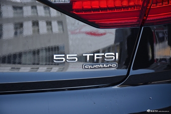 2018款奥迪A8L 3.0T自动55 TFSI quattro尊贵型