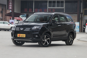 2018款北汽幻速S7 1.5T 自动尊享型