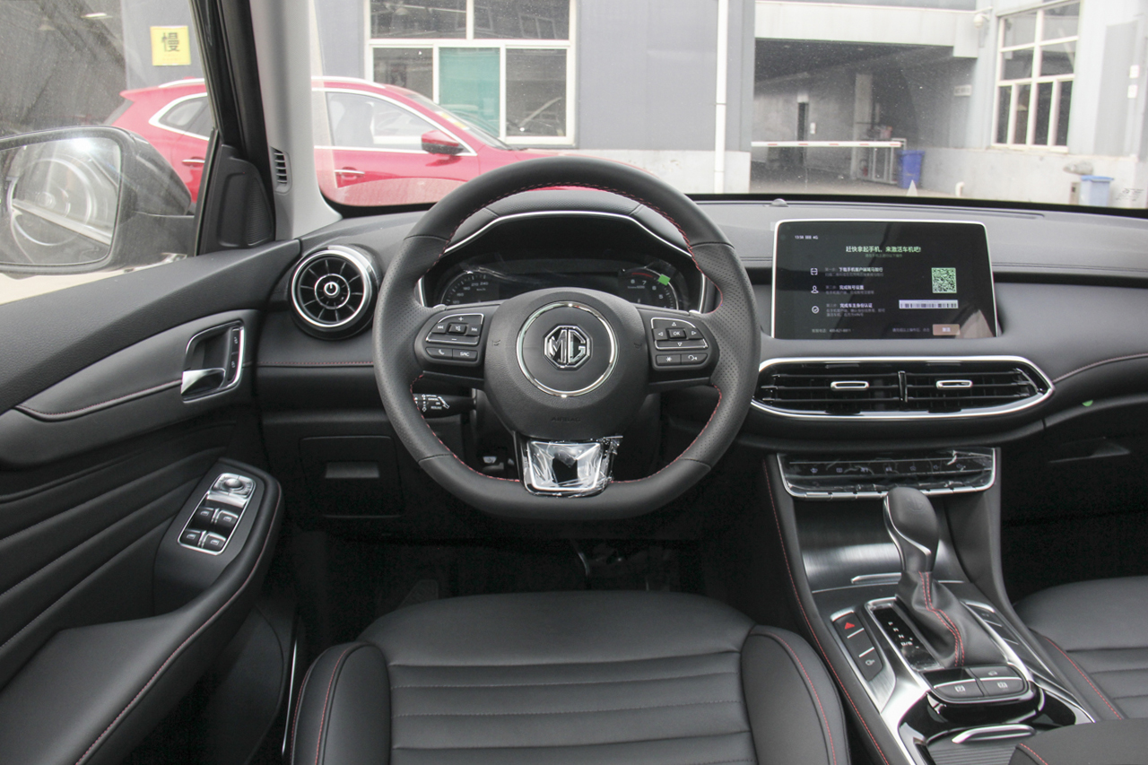 2018款名爵HS 1.5T自动两驱20T荷尔蒙劲情版 