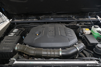 2018年北京BJ80 2.3T自动尊贵版