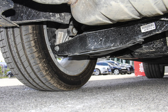 2016款奥迪Q3 1.4T自动30TFSI风尚型