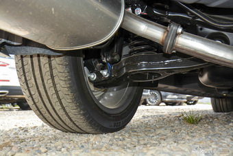 2016款众泰Z700 1.8T手动典雅型