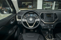 2017款自由光2.4L自动领先版