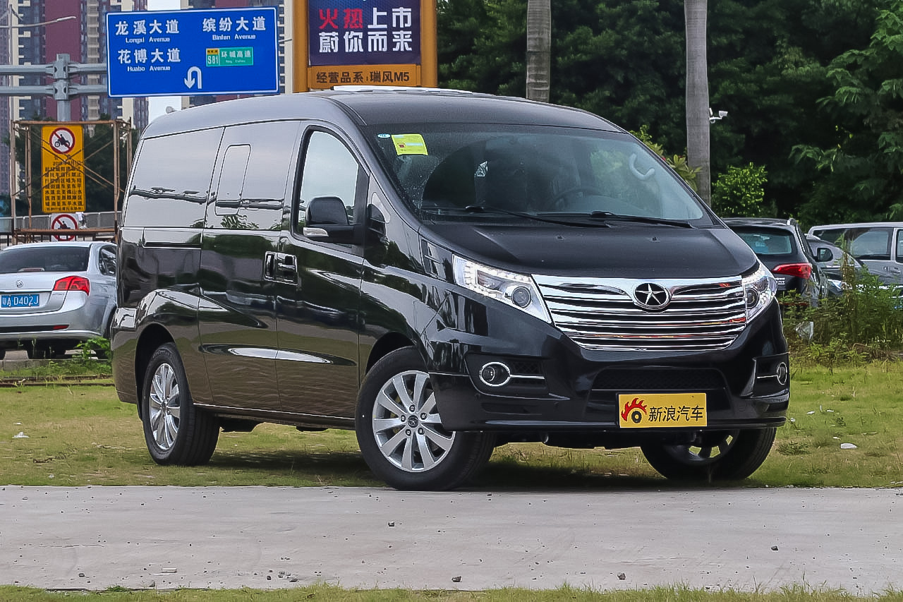 2016款瑞风M5 2.0T手动汽油公务版