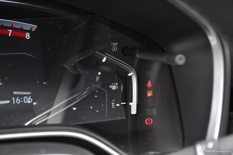 2017款CR-V 1.5T 240TURBO自动四驱尊贵版