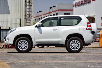 2016款普拉多三门版2.7L GX-R V6 中东版