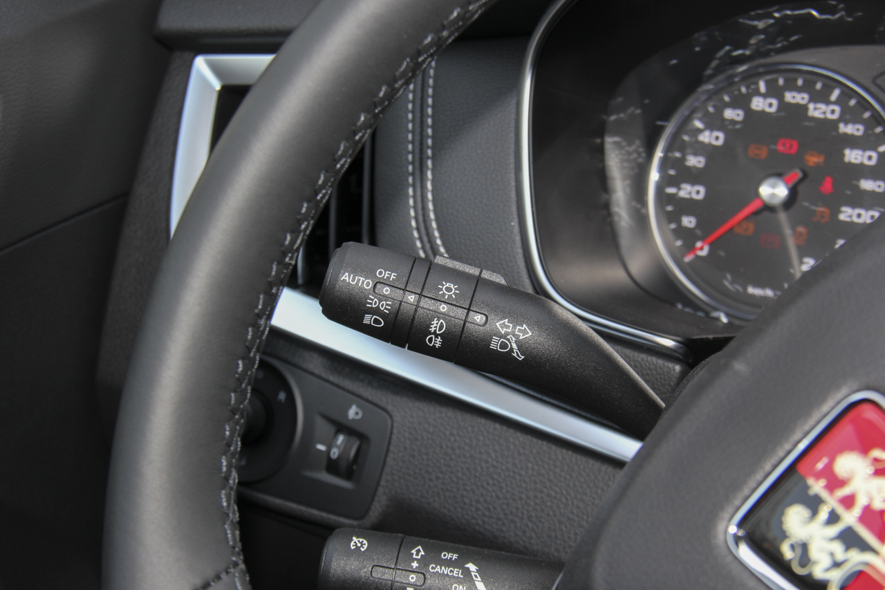 2018款荣威RX5 1.5T 20T手动两驱互联网智惠版