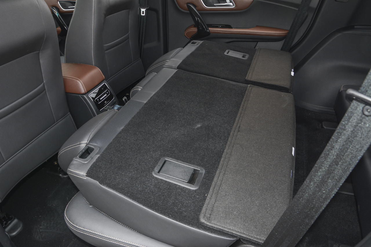 2017款斯威X7 1.5T自动智享型 