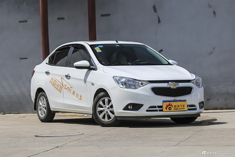 2015款赛欧3 1.5L手动理想版（天窗）