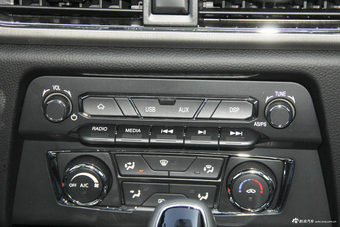 2018款风光S560改款 1.8L CVT尊贵型5座