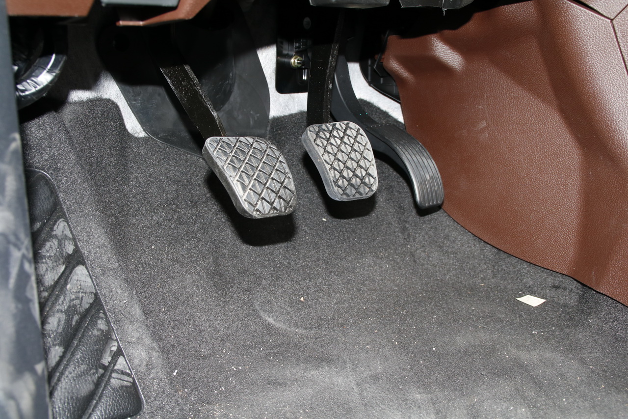 2017福美来七座版1.5T手动适·享型7座