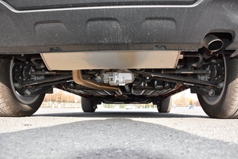 2017款自由侠2.0L自动四驱越能版