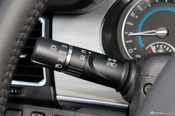 2017款哈弗H2 1.5T手动两驱精英型红标